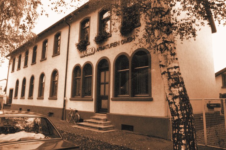 HUGRO 1960: Gründung der HUGRO-Armaturen GmbH als deutsch-schweizerisches Unternehmen mit Sitz in Waldkirch